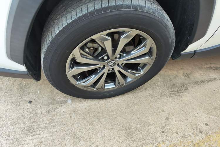 Used Toyota RAV4 2023 2.0L CVT Two-Wheel Drive Fashion Edition Exterior 4