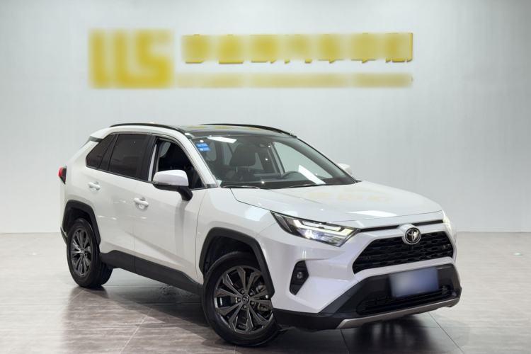 Used Toyota RAV4 2023 2.0L CVT Two-Wheel Drive Fashion Plus Edition Exterior 4
