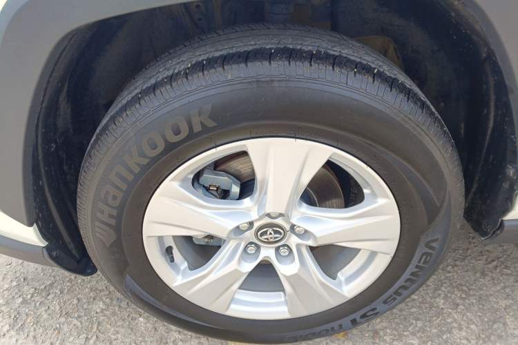 Used Toyota RAV4 2023 2.0L CVT Two-Wheel Drive Urban Edition Exterior 4