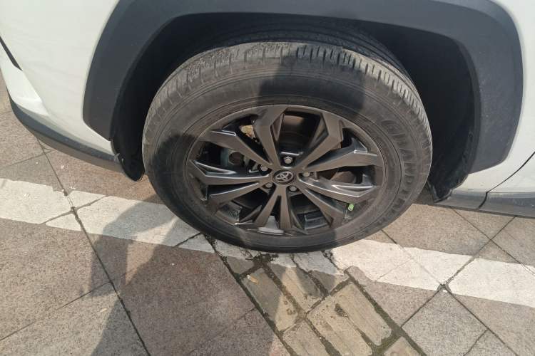 Used Toyota RAV4 2023 2.0L CVT Two-Wheel Drive Fashion Plus Edition Exterior 4