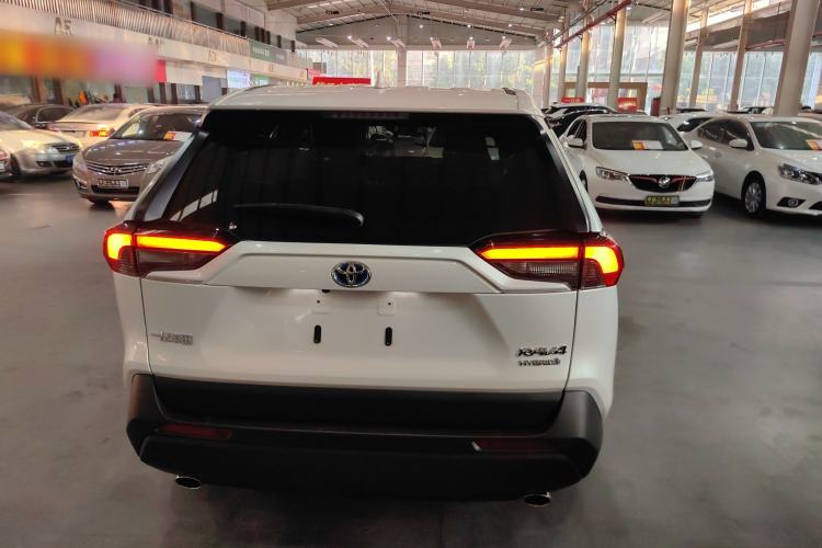 Used Toyota RAV4 2023 Dual-Motor 2.5L E-CVT Two-Wheel Drive Elite Edition Exterior 4