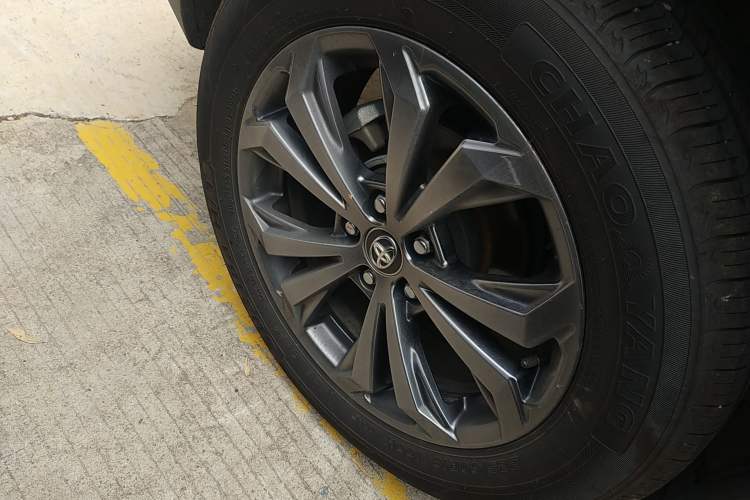 Used Toyota RAV4 2023 2.0L CVT Two-Wheel Drive Fashion Plus Edition Exterior 5