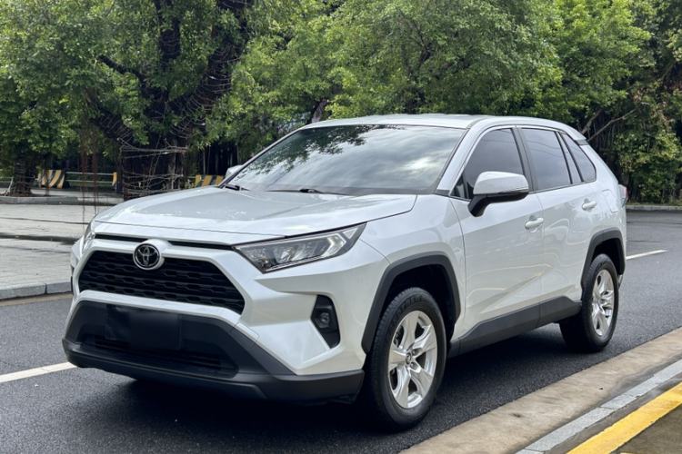 Used Toyota RAV4 2023 2.0L CVT Two-Wheel Drive Urban Edition Exterior 5