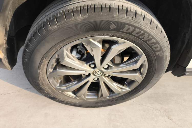 Used Toyota RAV4 2023 2.0L CVT Two-Wheel Drive Fashion Plus Edition Exterior 5
