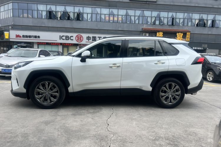 Used Toyota RAV4 2023 2.0L CVT Two-Wheel Drive Fashion Plus Edition Exterior 6