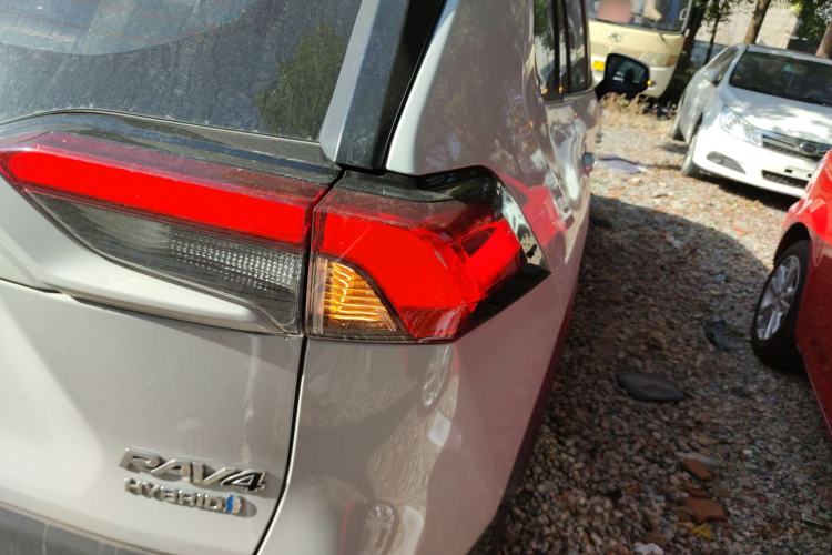 Used Toyota RAV4 2023 Dual-Motor 2.5L E-CVT Two-Wheel Drive Elite Edition Exterior 6