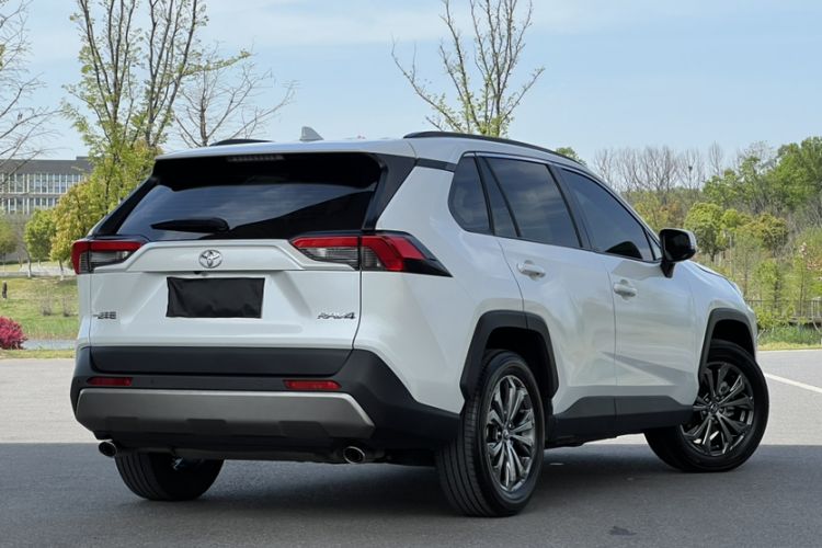 Used Toyota RAV4 2023 2.0L CVT Two-Wheel Drive Fashion Plus Edition Exterior 7