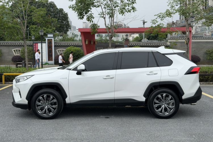 Used Toyota RAV4 2023 Dual-Motor 2.5L E-CVT Two-Wheel Drive Elite Edition Exterior 7