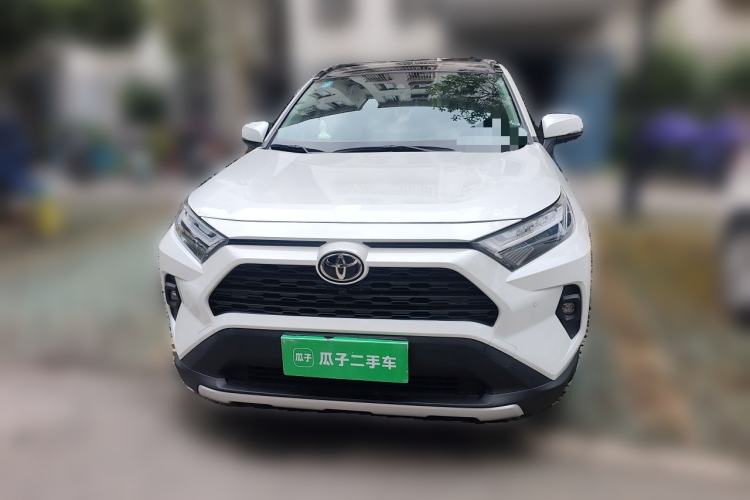 Used Toyota RAV4 2023 2.0L CVT Two-Wheel Drive 20th Anniversary Platinum Edition Front