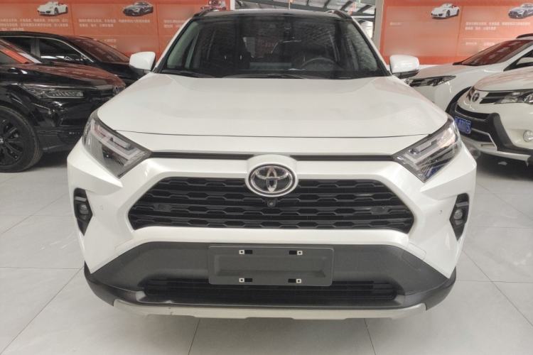 Used Toyota RAV4 2023 2.0L CVT Two-Wheel Drive 20th Anniversary Platinum Edition Front