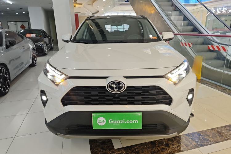 Used Toyota RAV4 2023 2.0L CVT Two-Wheel Drive 20th Anniversary Platinum Edition Front