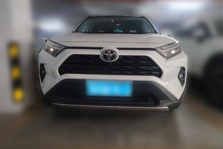 Used Toyota RAV4 2023 2.0L CVT Two-Wheel Drive Fashion Plus Edition Front