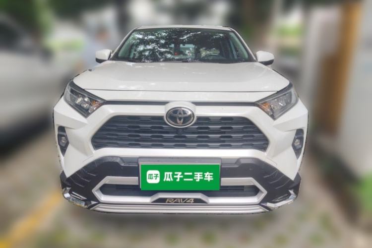 Used Toyota RAV4 2023 2.0L CVT Two-Wheel Drive Fashion Edition Front