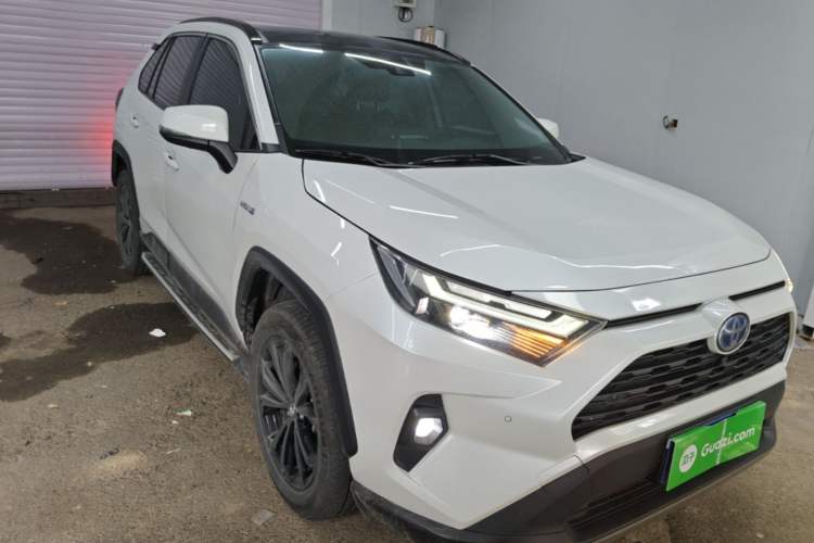 Used Toyota RAV4 2023 Dual-Engine 2.5L E-CVT Four-Wheel Drive Elite Plus Edition Front Right 45 Deg