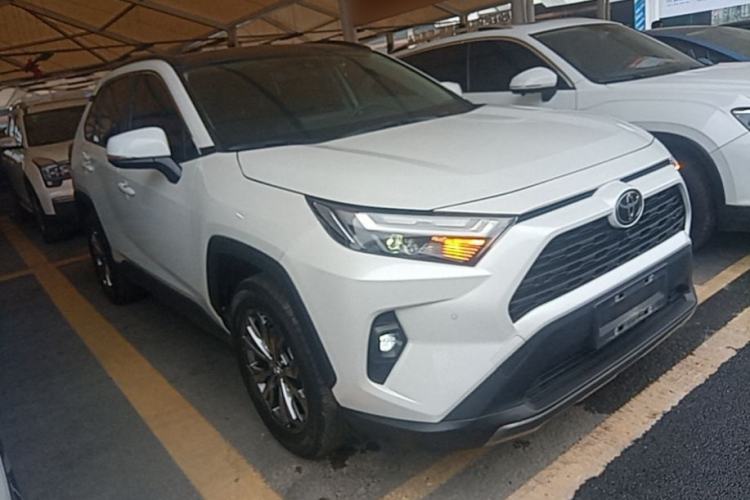 Used Toyota RAV4 2023 2.0L CVT Two-Wheel Drive Fashion Plus Edition Front Right 45 Deg