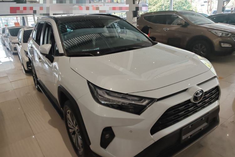 Used Toyota RAV4 2023 2.0L CVT Two-Wheel Drive Fashion Plus Edition Front Right 45 Deg