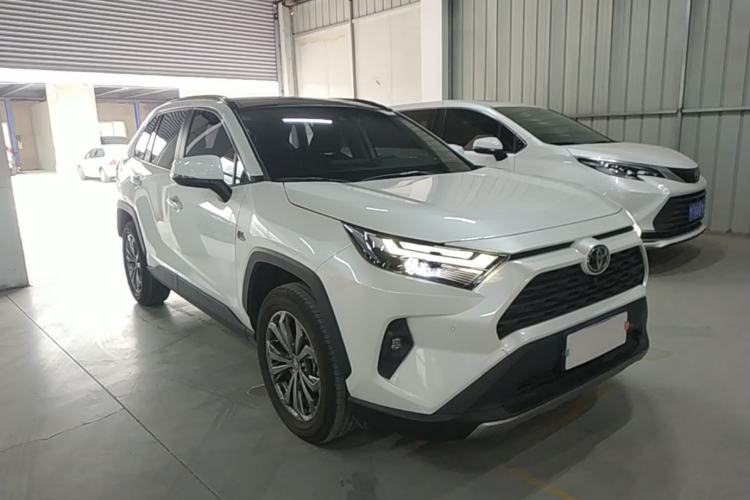 Used Toyota RAV4 2023 2.0L CVT Two-Wheel Drive 20th Anniversary Platinum Edition Front Right 45 Deg