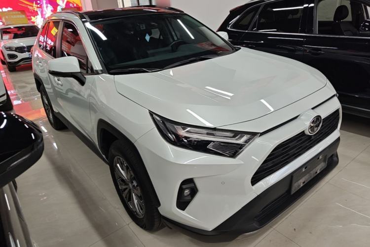 Used Toyota RAV4 2023 2.0L CVT Two-Wheel Drive Fashion Plus Edition Front Right 45 Deg