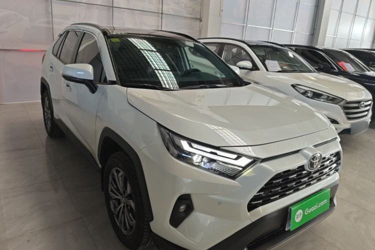 Used Toyota RAV4 2023 2.0L CVT Two-Wheel Drive Fashion Plus Edition Front Right 45 Deg