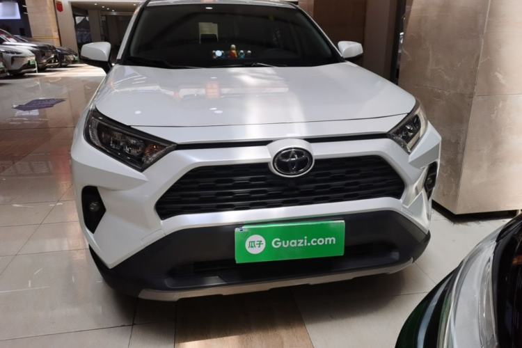 Used Toyota RAV4 2023 2.0L CVT Two-Wheel Drive Fashion Edition Front