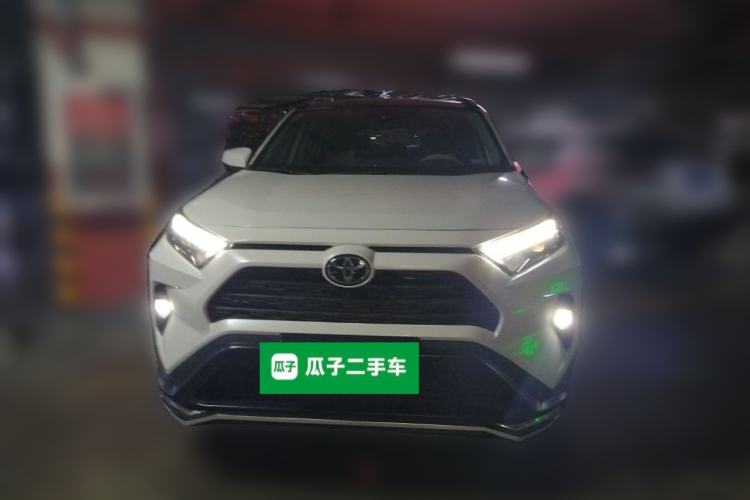 Used Toyota RAV4 2023 2.0L CVT Two-Wheel Drive 20th Anniversary Platinum Edition Front