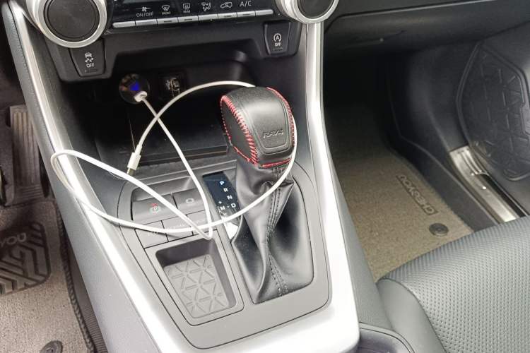 Used Toyota RAV4 2023 2.0L CVT Two-Wheel Drive Urban Edition Gear Lever