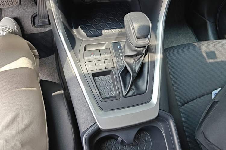 Used Toyota RAV4 2023 2.0L CVT Two-Wheel Drive Urban Edition Gear Lever