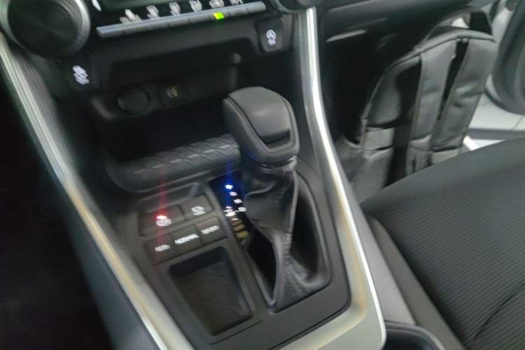 Used Toyota RAV4 2023 2.0L CVT Two-Wheel Drive Urban Edition Gear Lever