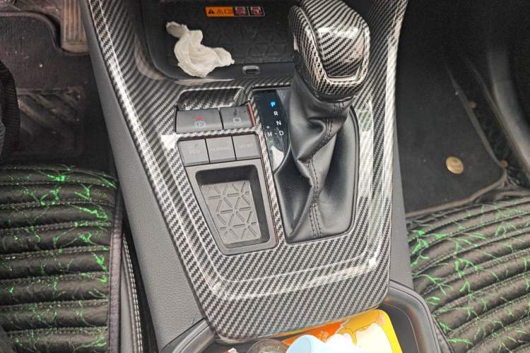 Used Toyota RAV4 2023 2.0L CVT Two-Wheel Drive Fashion Plus Edition Gear Lever