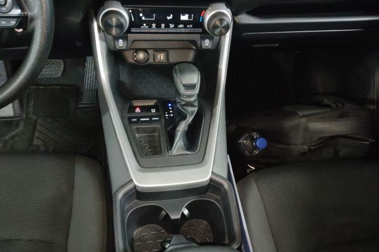 Used Toyota RAV4 2023 2.0L CVT Two-Wheel Drive Urban Edition Gear Lever