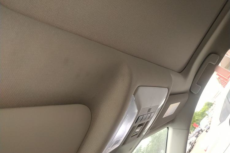 Used Toyota RAV4 2023 2.0L CVT Two-Wheel Drive Fashion Plus Edition Headliner