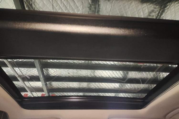 Used Toyota RAV4 2023 2.0L CVT Two-Wheel Drive Fashion Plus Edition Headliner