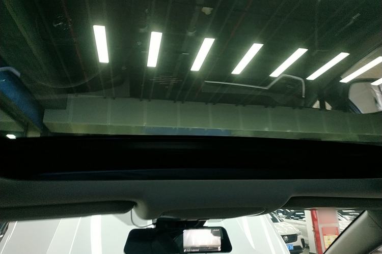 Used Toyota RAV4 2023 2.0L CVT Two-Wheel Drive Fashion Plus Edition Headliner