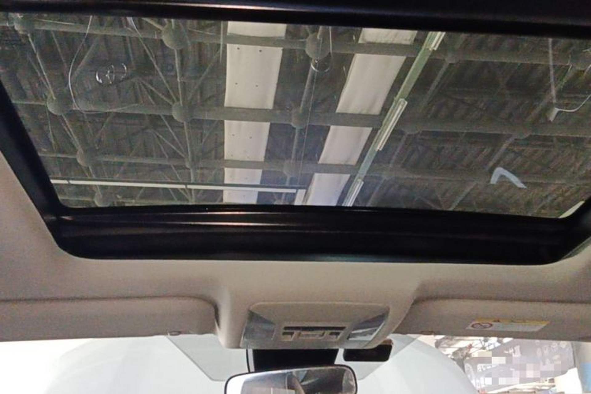 Used Toyota RAV4 2023 2.0L CVT Two-Wheel Drive Fashion Plus Edition Headliner