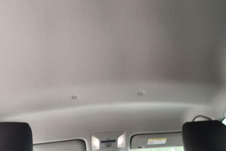 Used Toyota RAV4 2023 2.0L CVT Two-Wheel Drive Urban Edition Headliner
