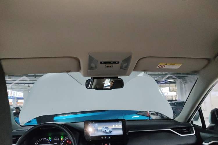 Used Toyota RAV4 2023 2.0L CVT Two-Wheel Drive Urban Edition Headliner
