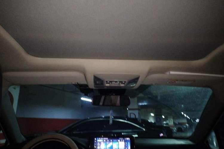 Used Toyota RAV4 2023 2.0L CVT Two-Wheel Drive 20th Anniversary Platinum Edition Headliner