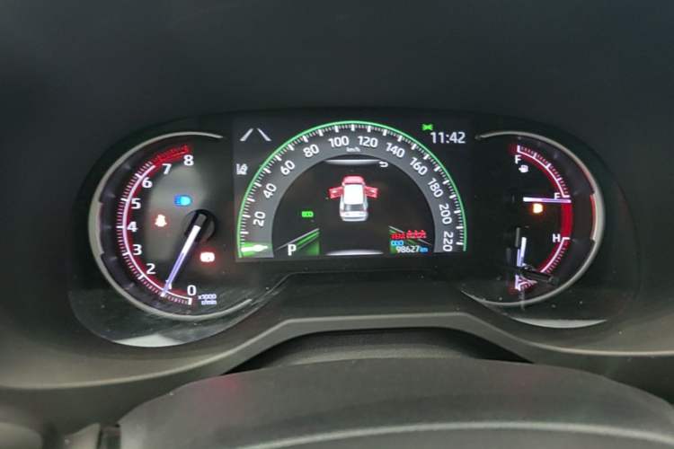 Used Toyota RAV4 2023 2.0L CVT Two-Wheel Drive Fashion Edition Instrument Cluster