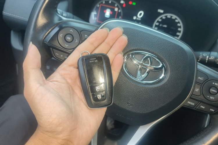 Used Toyota RAV4 2023 2.0L CVT Two-Wheel Drive 20th Anniversary Platinum Edition Interior 1