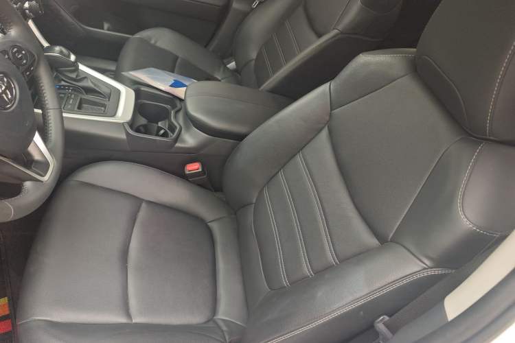 Used Toyota RAV4 2023 2.0L CVT Two-Wheel Drive 20th Anniversary Platinum Edition Interior 1