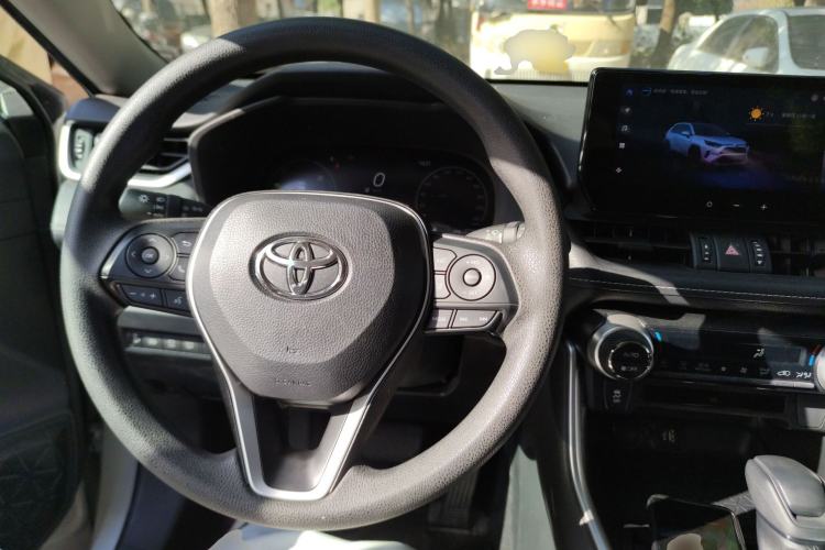 Used Toyota RAV4 2023 Dual-Motor 2.5L E-CVT Two-Wheel Drive Elite Edition Interior 2