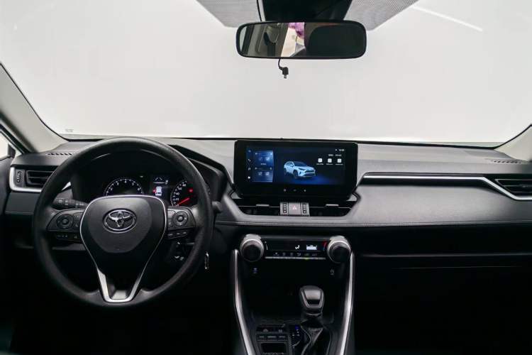 Used Toyota RAV4 2023 2.0L CVT Two-Wheel Drive Urban Edition Interior 2