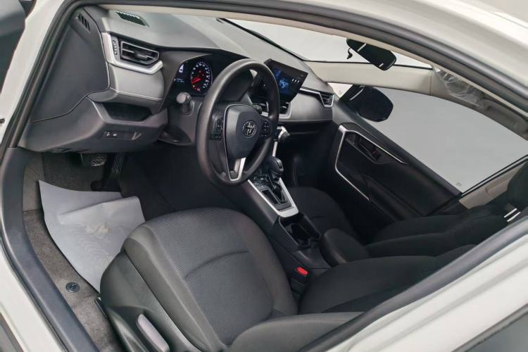 Used Toyota RAV4 2023 2.0L CVT Two-Wheel Drive Urban Edition Interior 3