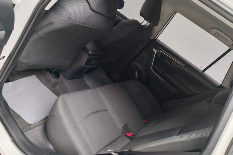 Used Toyota RAV4 2023 2.0L CVT Two-Wheel Drive Urban Edition Interior 4