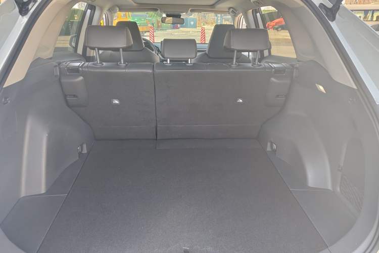 Used Toyota RAV4 2023 2.0L CVT Two-Wheel Drive Fashion Plus Edition Interior 7