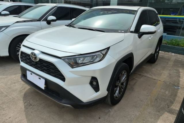 Used Toyota RAV4 2023 2.0L CVT Two-Wheel Drive Fashion Edition