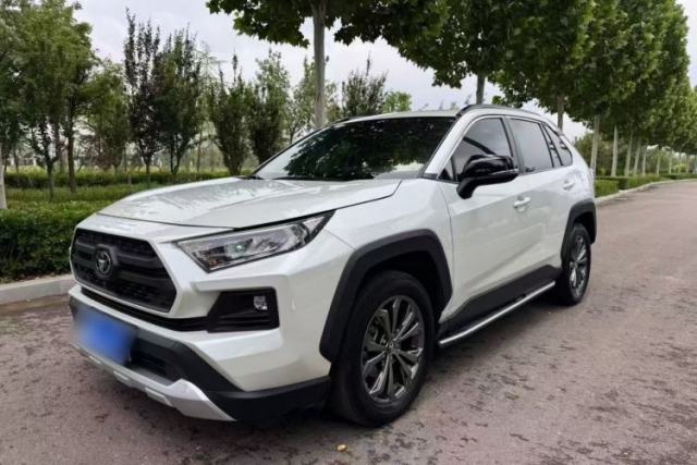 Used Toyota RAV4 2023 2.0L CVT 4x4 Adventure Edition