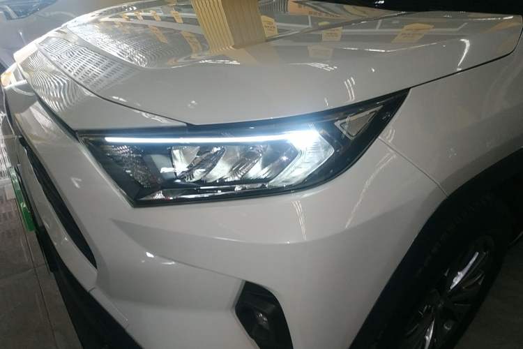 Used Toyota RAV4 2023 2.0L CVT Two-Wheel Drive Fashion Edition Left Front Headlight