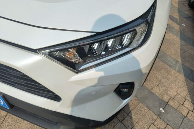 Used Toyota RAV4 2023 2.0L CVT Two-Wheel Drive Urban Edition Left Front Headlight