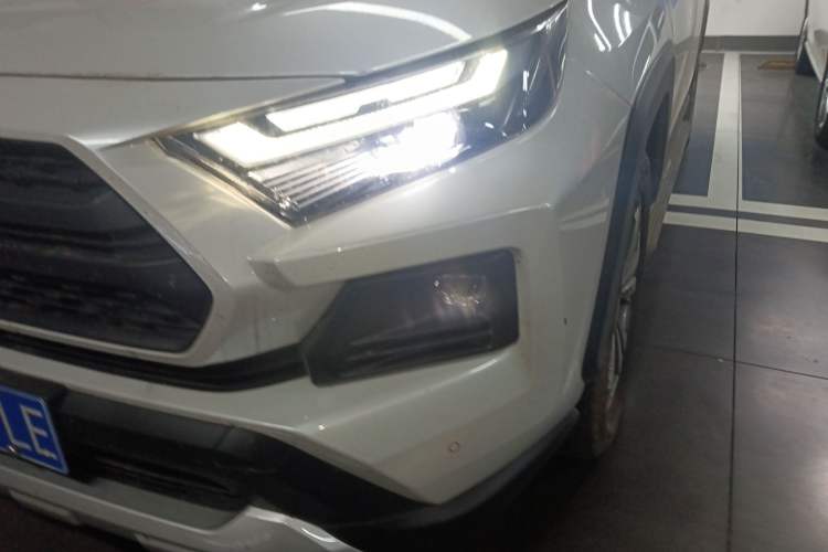 Used Toyota RAV4 2023 2.0L CVT 4x4 Explorer Plus Edition Left Front Headlight